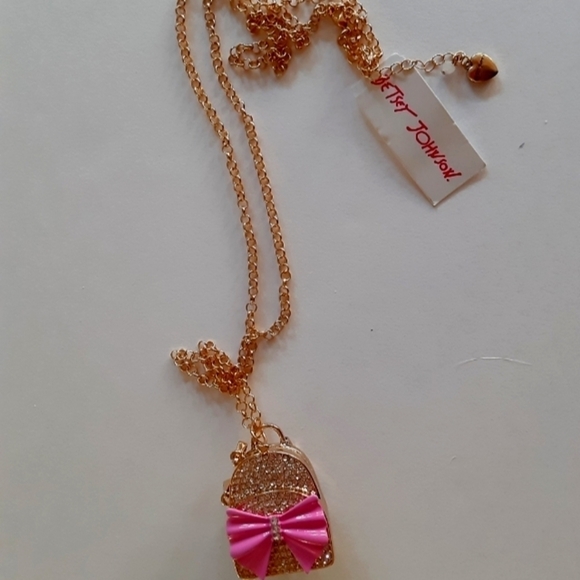 𝅺Betsey Johnson Back To Cool Backpack Locket Charm Necklace New - Picture 4 of 8